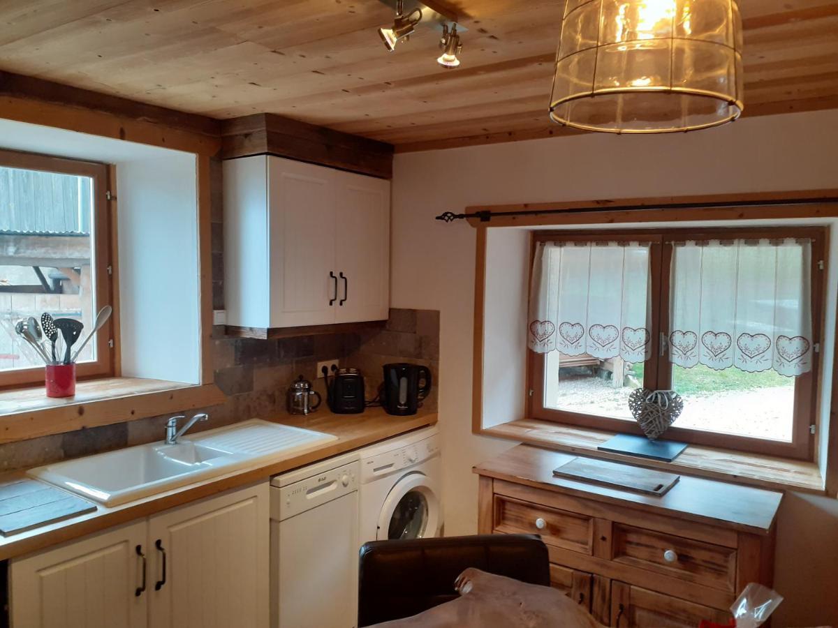 La Grange De Pimberty - Beautiful Apartments 27 Miles From Geneva Vailly ภายนอก รูปภาพ