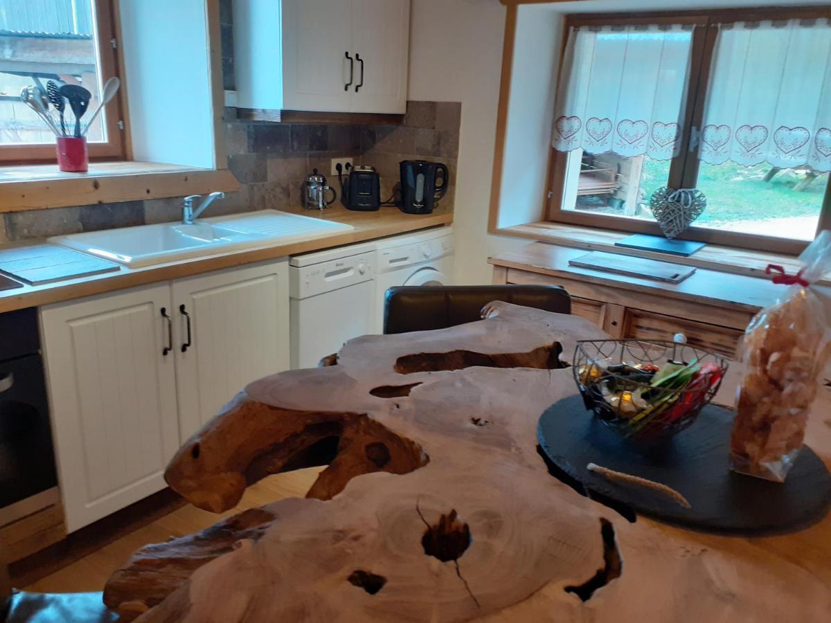 La Grange De Pimberty - Beautiful Apartments 27 Miles From Geneva Vailly ภายนอก รูปภาพ