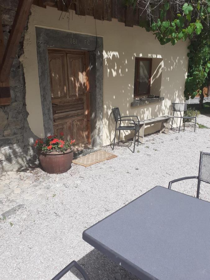 La Grange De Pimberty - Beautiful Apartments 27 Miles From Geneva Vailly ภายนอก รูปภาพ