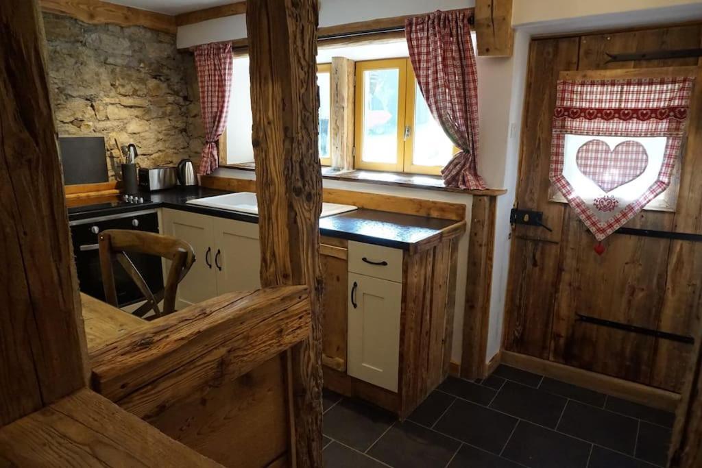 La Grange De Pimberty - Beautiful Apartments 27 Miles From Geneva Vailly ภายนอก รูปภาพ